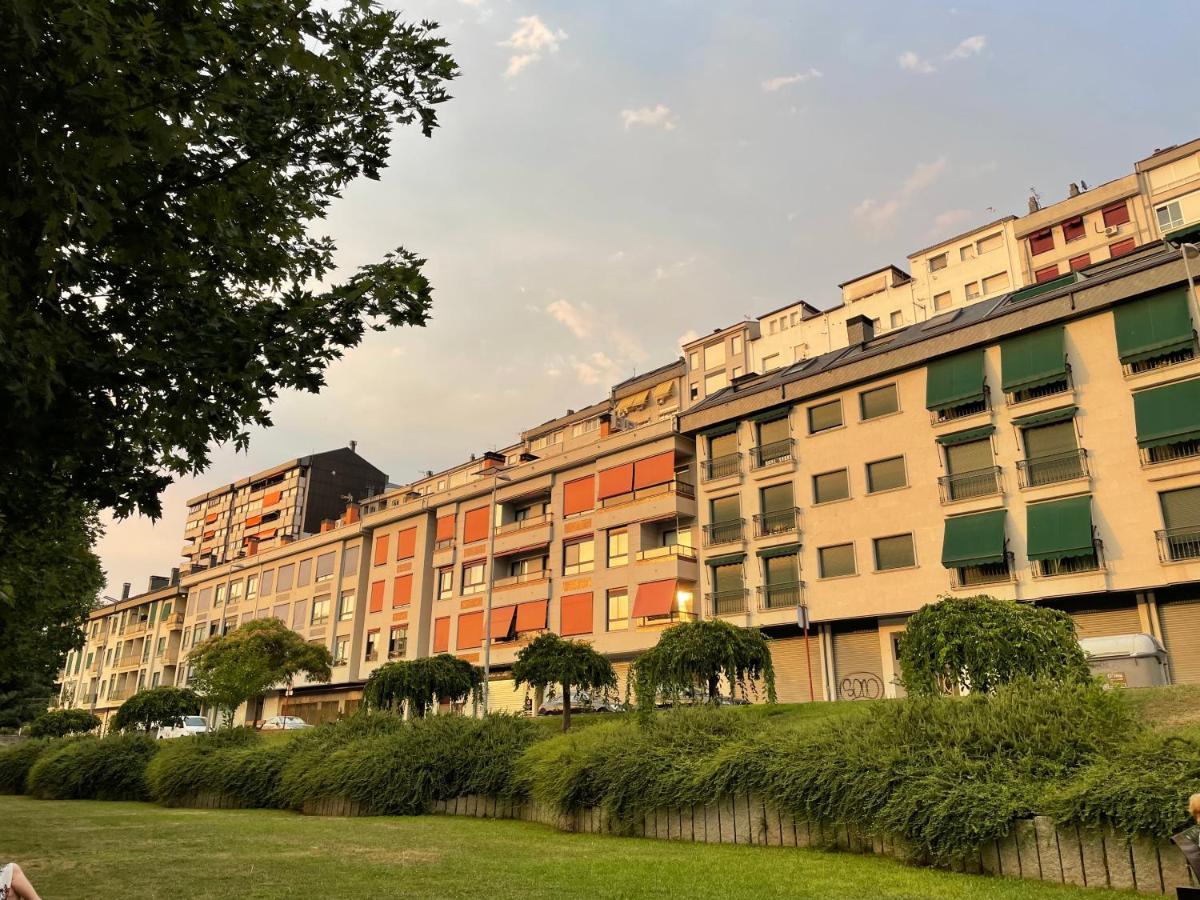 Estudio Centrico 1 Con Terraza Y Parking Privado Orense Kültér fotó