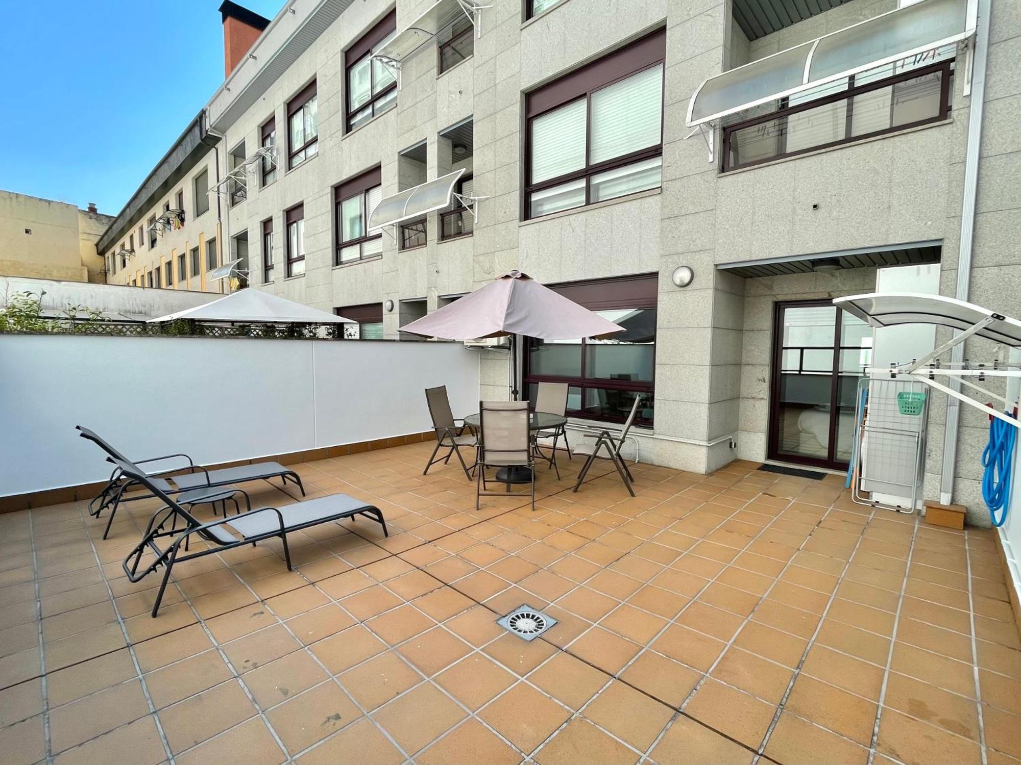 Estudio Centrico 1 Con Terraza Y Parking Privado Orense Kültér fotó
